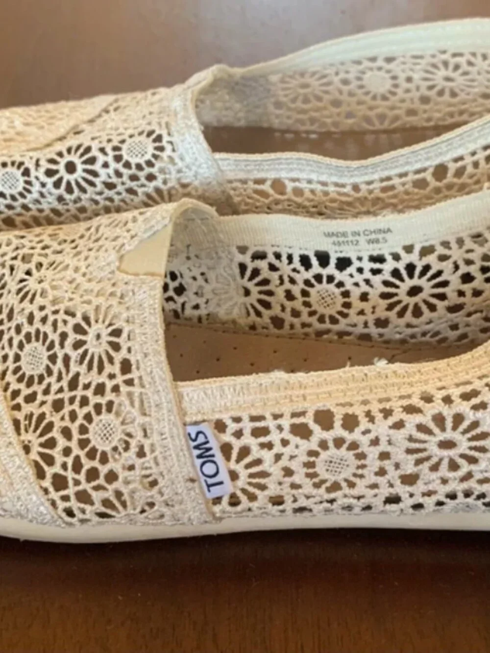 TOMS summer lace slip on shoes W8.5